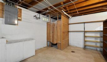 120 Ridge Rd, Albert Lea, MN 56007