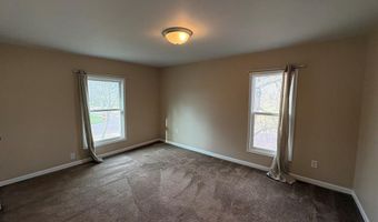 903 L St, Aurora, NE 68818
