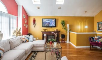 138 S Salem St, Andover, NJ 07801