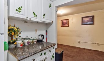 41 Chestnut St, Amsterdam, NY 12010