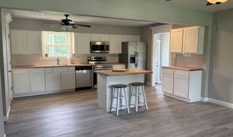 2318 N Lakeview Dr, Austin, IN 47102