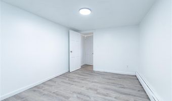 46 Lincoln Ave, Cranston, RI 02920