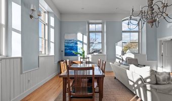 426 Spring St 203, Newport, RI 02840