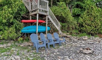 220 Way Ln, Bridport, VT 05734