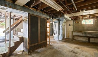 9535 Mackenzie Rd, Affton, MO 63123