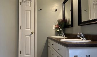 225 Shaw St, Albertville, AL 35950