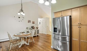 13 Queen St, Barre, VT 05641
