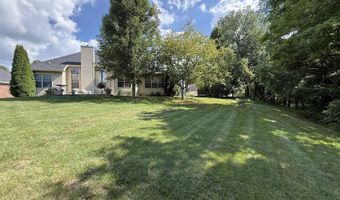 7312 Apple Cross Cir, Avon, IN 46123