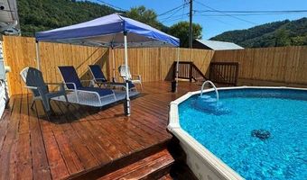 22 May St, Auxier, KY 41602
