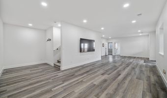 985 RANGE LINE Rd, Cheyenne, WY 82009