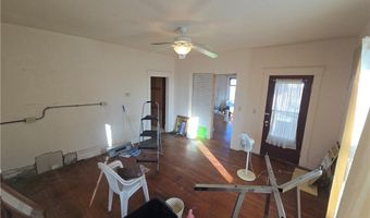 121 N 10th St, Atchison, KS 66002