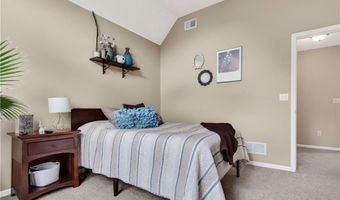 18224 153rd St, Basehor, KS 66007