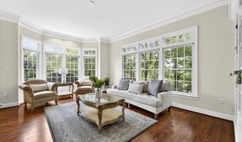 6623 LOCUST Way, Annandale, VA 22003