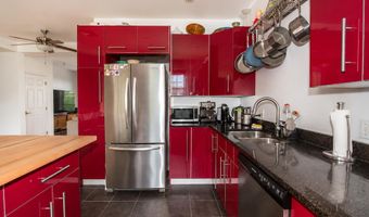 4 Edmunds St M301, Adams, MA 01220