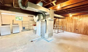8238 Center Rd, Ashtabula, OH 44004