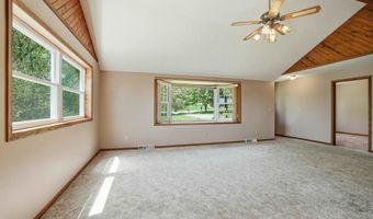 1957 COUNTY ROAD T N, Amherst Junction, WI 54407