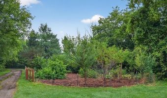 5061 Sandhill Rd, Almont, MI 48003