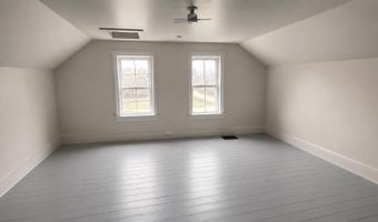 15 Daniels Rd W, Albany, VT 05845