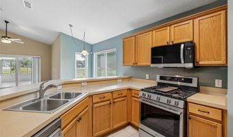 7723 BRISTOL PARK Dr, Apollo Beach, FL 33572