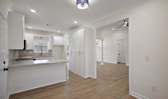 1007 Riverchase North Dr, Brandon, MS 39047