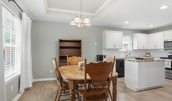 1204 Wendy Ln, Altus, OK 73521