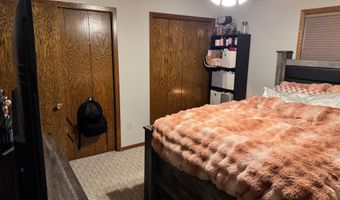 902 N Penn St, Aberdeen, SD 57401