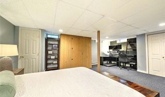63 Pendar Rd, North Kingstown, RI 02852