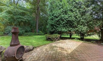626 Samuel Dr, Madison, WI 53717