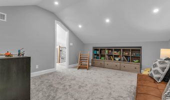 90 E Lincoln Ave, Atlantic Highlands, NJ 07716