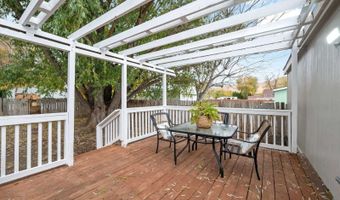 316 S 9th St, Benton City, WA 99320