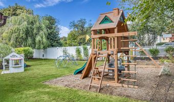 90 E Lincoln Ave, Atlantic Highlands, NJ 07716