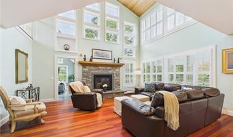 50 Intrepid Ln, Jamestown, RI 02835