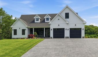 1264 Central Ave, Johnston, RI 02919