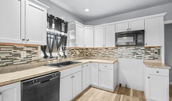1940 8th St, Akron, OH 44314