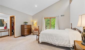 38 River Run, East Greenwich, RI 02818