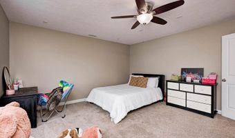 6052 Pine Bluff Dr, Avon, IN 46123