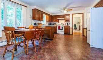 44 Smoke Ridge Dr, North Kingstown, RI 02852