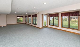 718 NE Brook Haven Dr, Ankeny, IA 50021