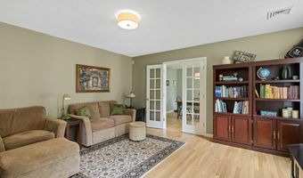 4 Canterbury Ln, Bourne, MA 02532