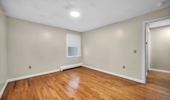 24 Iron Gate Ln, Cromwell, CT 06416