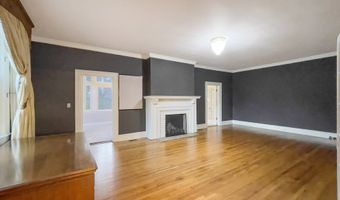 107 GREENVILLE St, Abbeville, SC 29620