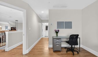 25 Crenshaw Ln 15-2, Andover, MA 01810