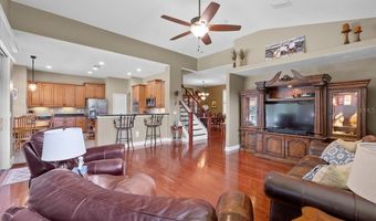 921 CLASSIC VIEW Dr, Auburndale, FL 33823