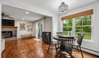 14 Cedrus Ct, Branford, CT 06405