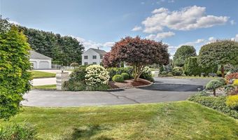 102 Cranberry Ter, Cranston, RI 02921