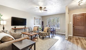 212 Jane St NE, Albuquerque, NM 87123