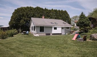 2113 Max Gray Rd, Calais, VT 05667