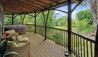 1073 Nanihoku Pl, Haiku, HI 96708