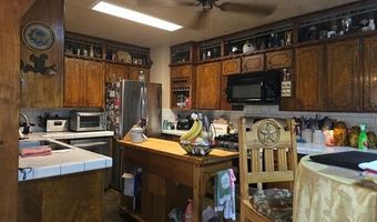 6750 Meridian Rd, Ardmore, OK 73401