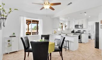 22672 El Centro Rd, Apple Valley, CA 92307